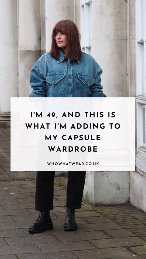 At 49, fashion editor Anna Cascarina has finally worked out her perfect capsule wardrobe. It is full of sensible purchases, no matter your age. Baggy Layered Clothes Aesthetic, Anna Cascarina, Layered Clothes Aesthetic, Oversized Denim Shirt Outfit, Wardrobes Uk, Capsule Wardrobe 2020, Plus Size Capsule Wardrobe, Denim Shirt Outfit, Perfect Capsule Wardrobe