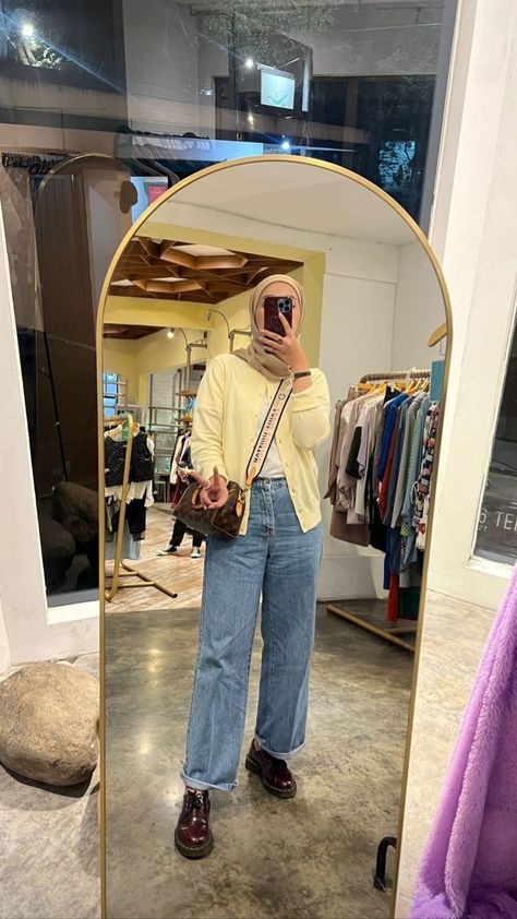 Cardigan Hijab Outfit, Outfit Cardigan Hijab, Jeans Hijab Outfit, Ootd Hijab Cardigan, Cardigan Outfit Hijab, Pastel Ootd, Jeans Outfit Hijab, Outfit Hijab Simple, Muslim Outfit