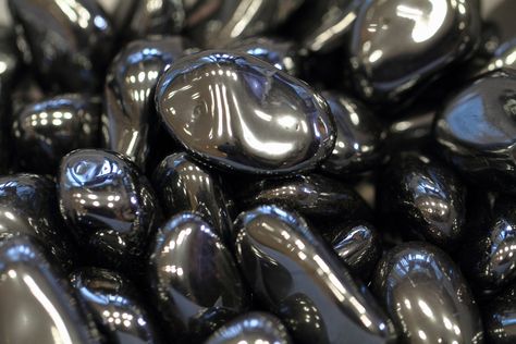 Hematite Crystal, Crystal Guide, Hematite Stone, Power Crystals, Blood Cells, Healing Powers, Crystals Minerals, Black Crystals, Most Powerful