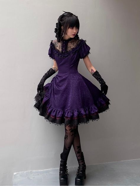 Black Purple Dress Prom, Pastel Goth Dress Prom, Dark Purple Fashion Aesthetic, Purple Steampunk Dress, Purple Dress Gothic, Black And Purple Dress Short, Purple And Black Dress Gowns, Black And Purple Clothes Aesthetic, Purple Winter Outfit Aesthetic