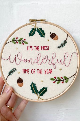 Designs and Patterns by Anchor Diy Sy, Winter Embroidery, Christmas Embroidery Patterns, Embroidery Stitch, Christmas Embroidery Designs, Embroidery Christmas, Hand Embroidery Projects, Hand Embroidery Art, Wonderful Time Of The Year