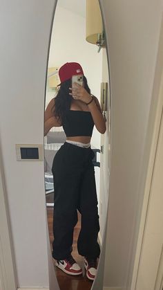 Tomboy Clothes Aesthetic, Latina Looks Outfit, Outfits Ideas Baddie, Pakaian Hipster, Tomboy Stil, Tomboy Outfit, Baggy Outfit Ideas, Casual Preppy Outfits, Tomboy Outfits