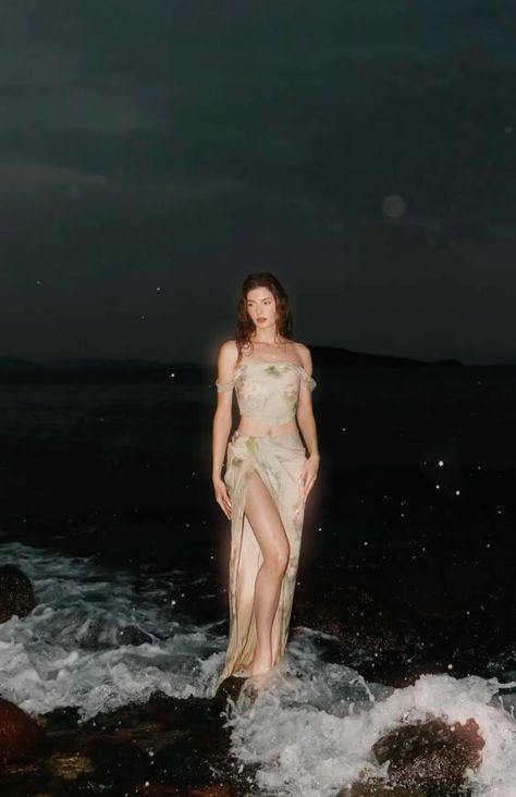 #photoshoot #ethereal #etherealphotoshoot #photoshootideas #poseideas #photography #photoidea #mermaidcore #sirentheme Divine Feminine Aesthetic, Fairy Photoshoot, Goddess Outfit, Formal Prom Dresses Long, Goddess Energy, Beach Shoot, Triple Goddess, Egyptian Goddess, Beach Poses