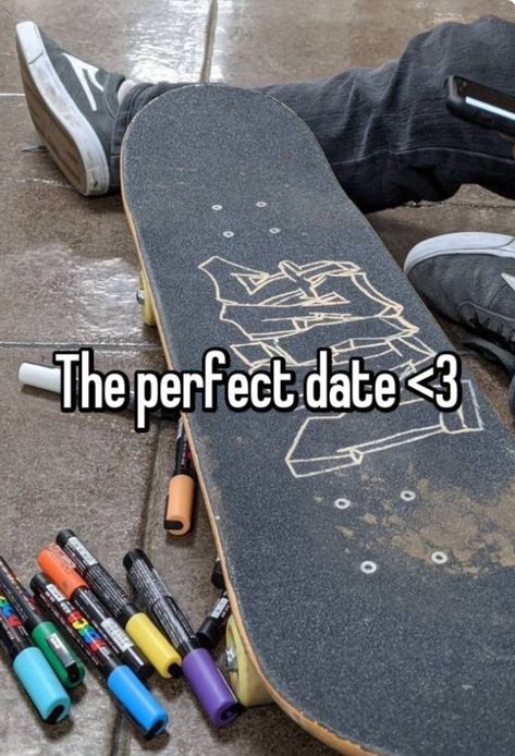 Skateboard Red Aesthetic, Punk Rock Skater Aesthetic, Skater Bf And Gf, Skater Boyfriend Aesthetic, Grunge Boyfriend Aesthetic, Aesthetic Skateboard Design, Skateboard Pfp, Skater Couple Aesthetic, Grunge Skater Boy