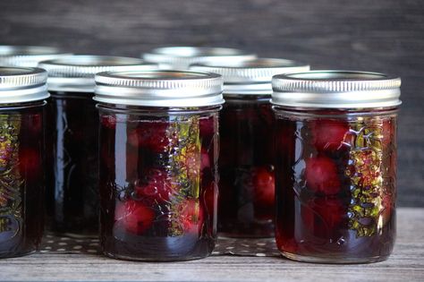 I love to cook and drink with fruit so I'd recommend you to try my recipe for Amazing Bourbon Soaked Cherries, a real power drink. Bourbon Cherries, Maraschino Cherries, Moonshine Recipes, Cherry Recipes, Home Canning, Monkey Bread, Maraschino Cherry, Jams & Jellies, Canning Recipes