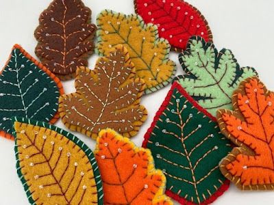 Fall Leaves Craft, Fall Felt Crafts, Felt Autumn, Leaves Craft, Autumn Leaves Craft, Fall Ornaments, Fall Arts And Crafts, Embroidery Leaf, Fall Sewing