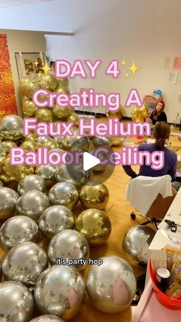 Party Hop 🎉 Balloons 🎈 on Instagram: "Many of you wanted to see how we attached the foil balloons to the netting to create this faux balloon ceiling look for a wedding rehearsal! Let us know what other questions you have!   #partyplanner #eventplanner #partyideas #partydecor #balloons #balloondecor #rehearsaldinner #weddinginspiration #balloonceiling #balloonstylist #events #eventstyling #balloontutorial" Balloon Ceiling Decorations, Balloon Table Centerpieces, Balloon Chandelier, Balloon Ceiling, Diy Fails, Do It Yourself Projects, Wedding Rehearsal, Balloon Art, Ceiling Decor