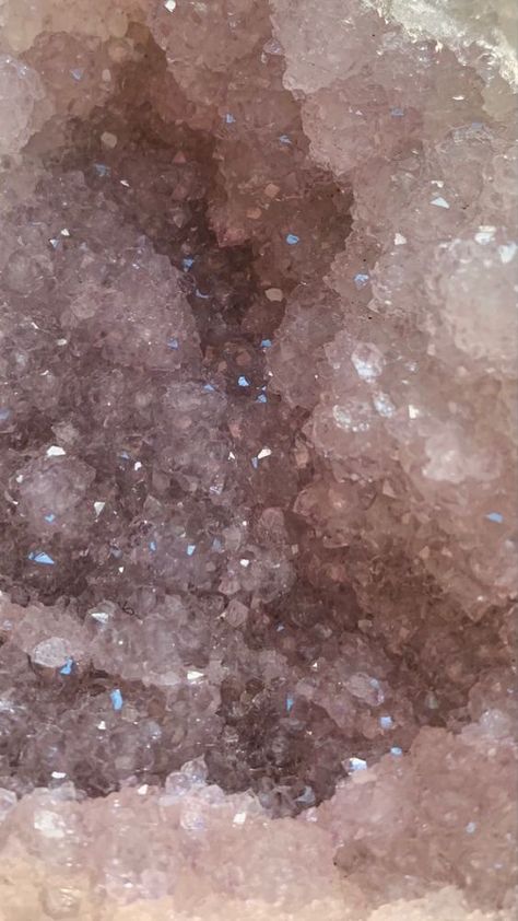 Crystal Phone Background, Crystals Wallpaper Aesthetic, Crystal Aesthetic Wallpaper Iphone, Rose Quartz Aesthetic Wallpaper, Crystals Background Wallpapers, Crystal Wallpaper Iphone, Crystals Wallpaper Iphone, Rose Quartz Wallpaper Iphone, Crystal Background Aesthetic