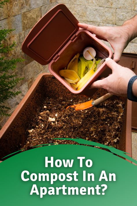 Are you trying to figure out how to start composting? Learn how to compost in an apartment cheaply, easily, and effectively with this apartment composting guide, plus find out where you can drop off your compost. #guide #composting #apartment #DIY #apartmenttips #zerowaste Small Compost Bin Diy Apartments, Apartment Composting Diy, Small Scale Composting, Mini Compost Bin Diy, Small Compost Bin Diy, Balcony Composting, Composting In An Apartment, Apartment Compost, Diy Composter