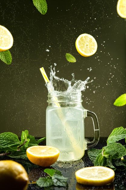 Splash Drink Photography, Lemonade Advertisement, Splash Photography Ideas, Lemonade Photography, Drink Styling, 2024 Photoshoot, Photo Splash, Bunny Food, Fruit Splash