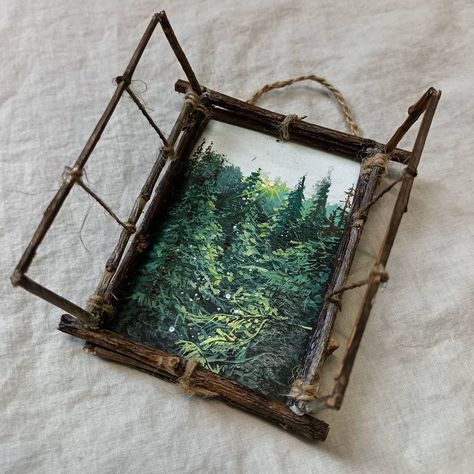 Making Decorations For The Room, Creative Things To Make For Your Room, Nature Room Ideas, Art Framing Ideas, Frame Art Ideas, Painting For Room, Art Of Noticing, Artistic Crafts, Paintings On Wood