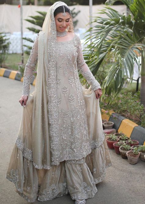 Gharara Dress, Bridal Gharara, Long Kameez, Walima Dresses, Nikah Dress, Walima Dress, Shadi Dresses, Desi Wedding Dresses, Couple Wedding Dress