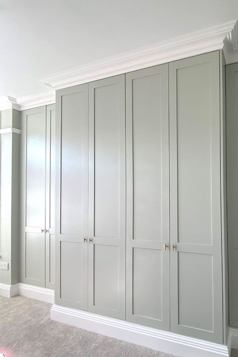 Shaker Style Built In Wardrobe, Shaker Style Cabinets Bedroom, Wardrobe Front Door Design, Fitted Wardrobe Colours, Built In Wardrobes Alcove, Wardrobes Built In, Shaker Style Fitted Wardrobes, Fitted Shaker Wardrobes, Victorian Fitted Wardrobe