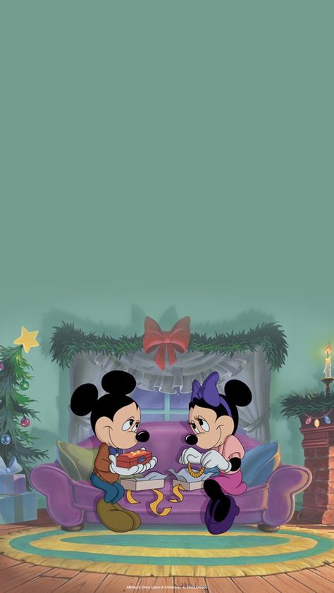 Christmas Disney Wallpaper Aesthetic, Disney Xmas Wallpaper, Mickey And Minnie Christmas Wallpaper, Winter Wallpaper Disney, Disney Christmas Quotes, Disney Christmas Phone Wallpaper, Mickey Christmas Wallpaper, Disney Christmas Aesthetic, Disney Christmas Wallpaper Iphone