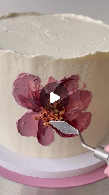 Cake Decorating Painting, Painted Flower Cakes, Spatula Cake Decorating, Autumn Cake Decorating, Buttercream Painted Cakes, Painting On Cakes, Cake Painting Tutorial, Floral Cake Design, Painting Cake