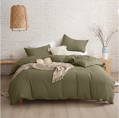 100% brushed microfiber,ultrasoft,durable,lightweight,fade-resistant,wrinkle-resistant,hypoallergenic and machine washable

Natural Plain Color is easy to match any styles of bedroom,and can easily bring a relaxed feel.Fabulously look make it a perfect housewarming gift for your friends and family.

Hidden zip closure,convenient to take your duvet on and off.Four corner ties to keep your duvet insert in place.
Machine wash in cold water,max 30℃,tumble dry low and do not bleach. Green Comforter Bedroom, Green Comforter, Green Plain, Green Duvet, Green Duvet Covers, Green Bedding, Comfortable Bedroom, Duvet Cover Pattern, Queen Bedding Sets