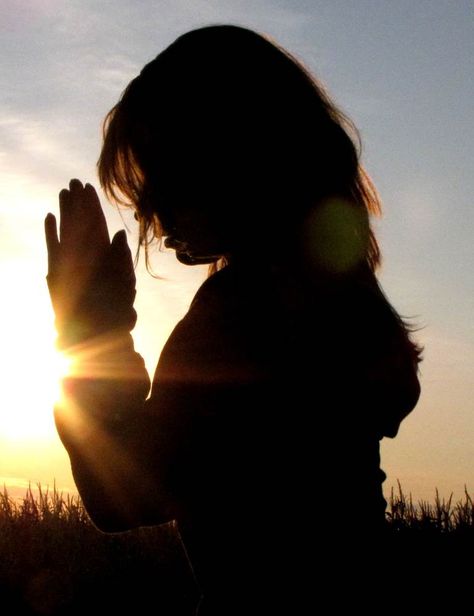 A Prayer to My Future Self Christian Photography, Prayer Images, Fulton Sheen, Children Praying, Bride Of Christ, Emotional Photography, Shadow Pictures, Praying Hands, Praying To God