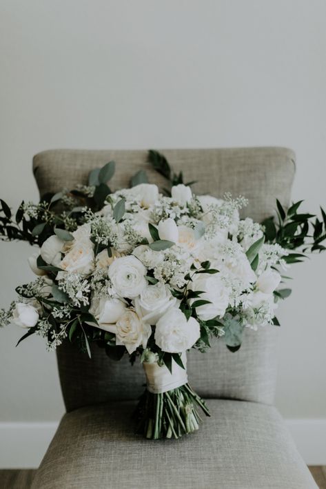 Nye Wedding Bridal Bouquet, Eucalyptus Wedding Flowers Bouquet, Sage Bride Bouquet, White And Green Wedding Bouquet Fall, White Bridal Rose Bouquet, Boho White Rose Bouquet, White Flowers For Winter Wedding, Flower Boquettes Bride, Moss Green And Cream Wedding