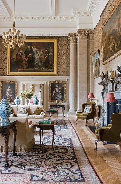 so lush English Living Room, Georgian Interiors, Georgian Furniture, English Interior, Interior Design Per La Casa, Palace Interior, Blenheim Palace, English Decor, Georgian Homes