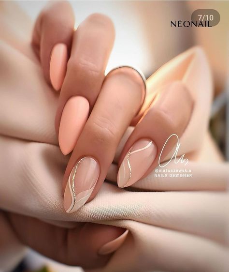 Unique Wedding Nails For Bride, Nails Proposal, Proposal Nails Ideas, Proposal Nails, Honeymoon Nails, New Years Eve Nails, Graduation Nails, Nice Nails, Gold Nail