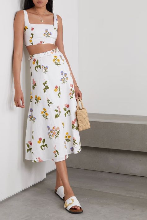 Crop Top Midi Skirt, Skirt With Matching Top, Midi Skirt And Crop Top Outfit, Crop Top Outfits With Skirt, Matching Set Outfit Two Pieces, Two Piece Skirt Set Crop Tops, Skirt And Crop Top Outfit, Floral Midi Skirt Outfit, Floral Skirt And Top