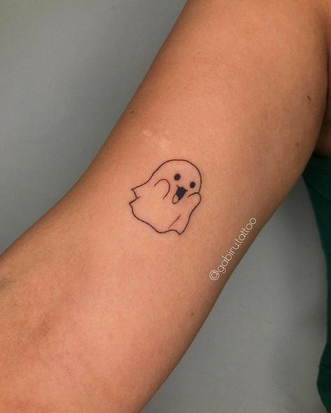 Simple Tattoos Arms, Cat Holding Knife Tattoo, Tiny Ghost Tattoo, Cute Ghost Tattoo Ideas, Bmo Tattoo, Boo Tattoo, Tato Realis, Simple Arm Tattoos, Tato Minimal