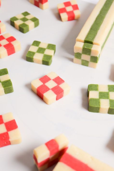 checkerboard cookies on white surface, red and white and red and green cookies Green Christmas Cookies, Matcha And Strawberry, Checkerboard Cookies, Red Desserts, Christmas Cookie Box, Holiday Sugar Cookies, Christmas Shortbread, Matcha Cookies, Christmas Cookies Gift