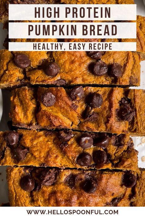 I have told everyone about this healthy protein pumkin bread because it's INCREDIBLE! The texture is so light, fluffy, and moist but it's made with oat flour! This is my favorite pumpkin bread recipe for fall! Protein Breakfast Bread, High Protein Pumpkin Recipes, Protein Pumpkin Bread, Protein Bread Recipe, Pumpkin Bread Recipe Healthy, Chocolate Pumpkin Bread, Healthy Pumpkin Bread, Gluten Free Pumpkin Bread, Pumpkin Banana Bread