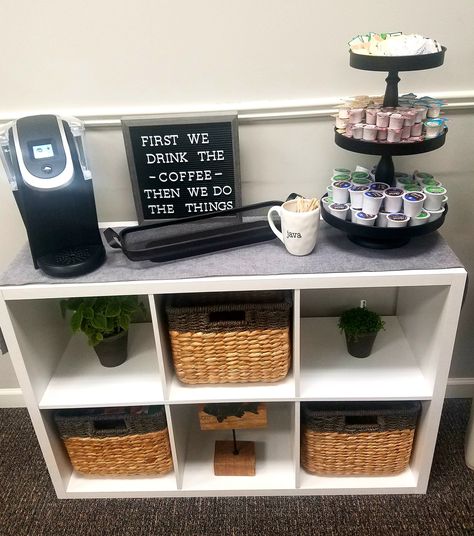 Office Kitchen Snack Bar, Cubical Coffee Station, Small Coffee Bar For Office, Coffee Bar Office Break Room, Coffee Shop Reading Corner Classroom, Break Room Coffee Station, Break Room Storage Ideas, Coffee Bar Ideas For School, Coffee Bar Ideas At Work