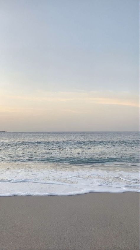 White Summer Wallpapers, Light Blue Beach Aesthetic, Costal Granddaughter Wallpapers, Coastal Wallpaper Iphone, Summer Wallpaper Phone, Coastal Background, Calming Images, Coastal Wallpaper, Phone Wallpaper Boho