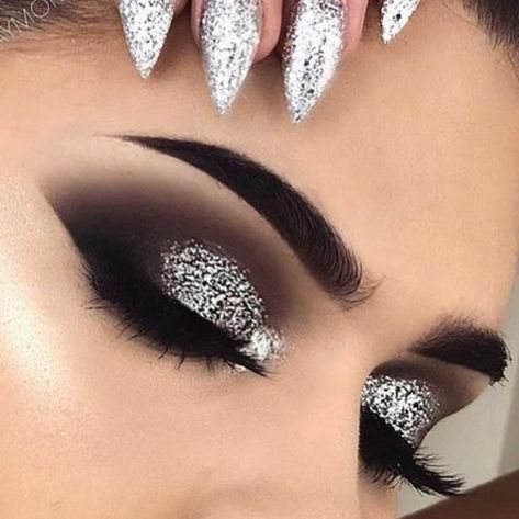 Gilter Eyeshadow Makeup, Full Glam Eye Makeup, Comp Makeup, Maquillaje Smokey Eyes, Trucco Glam, Nude Nails With Glitter, Makeup Silver, Prom Makeup For Brown Eyes, Nice Makeup