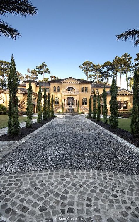 Mansion Homes, New York Penthouse, Stone Driveway, European Style Homes, Dream Mansion, Casas Coloniales, Large House, Italian Villa, Mansions Luxury