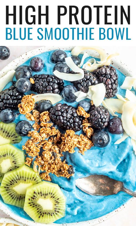 Blue Smoothie Bowl, Smoothie Bowls Recipe Easy, Smoothie Bowl Toppings, Blue Smoothie, Bowl Recipes Easy, Protein Smoothie Bowl, Spirulina Smoothie, Acai Bowls Recipe, Breakfast Smoothie Bowl