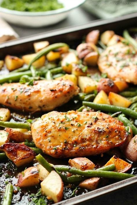 One Pan Honey Garlic Chicken, Chicken Potatoes And Green Beans, Sheet Pan Meals Chicken, Potatoes And Green Beans, Pan Chicken Recipes, Easy Sheet Pan Dinners, Sheet Pan Suppers, Sheet Pan Dinners Recipes, One Pan Dinner