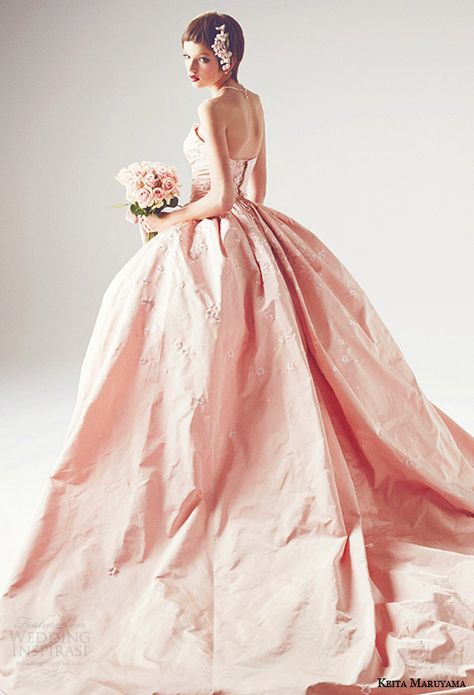 Keita Maruyama, Wrinkled Paper, Pink Weddings, Pink Ball Gown, Pink Gown, Wedding Dresses 2014, Look Formal, Pink Wedding Dresses, Bride Bouquet