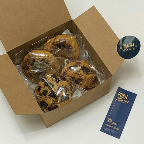 Soft Cookies Packaging, Dessert Packaging Design, Brownie Packaging, Bakery Packaging Design, Bake Sale Packaging, Cookies Branding, Baking Packaging, Cookie Bakery, Desserts Snacks