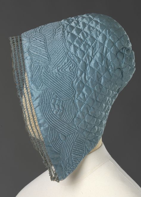 Beautiful quilt details in a 1720-50 attire, consisting of jacket (pet-en-l’air), skirt, vest and cap. Made of silk with wool batting, lined with linen.   From The National Museum in Oslo   ANEA COSTUMES Rococo Clothing, Quilted Outfit, 18th Century Hats, 1700 Fashion, Quilted Clothing, 18th Century Dress, Dress Date, 18th Century Costume, 18th Century Clothing