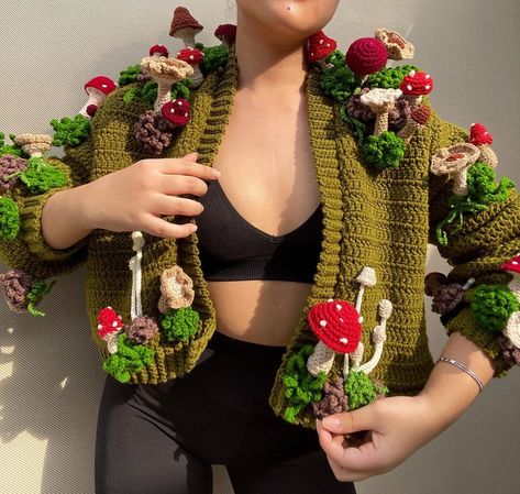 Crochet Moss Sweater, Crochet Knit Cardigan, Crochet Flower Clothes, Crochet Fairy Cardigan, Crochet Mushroom Ideas, Gamer Crochet Ideas, Crochet Fairy Costume, Crochet Mushroom Sweater, Crochet Mushroom Top