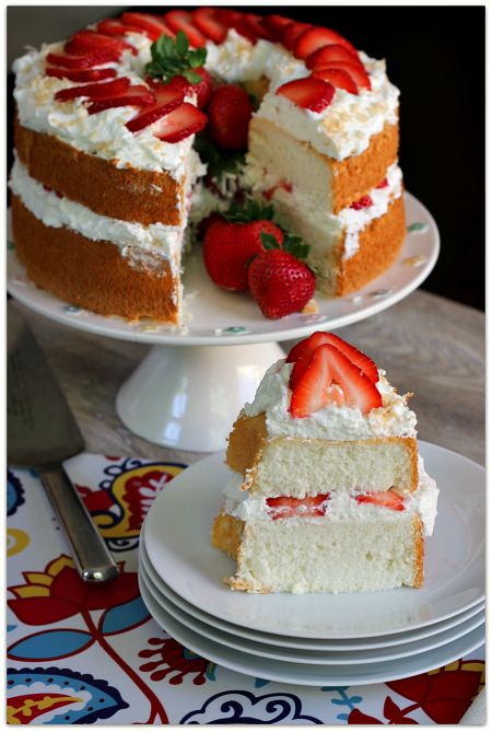 Strawberries and Cream Angel Food Cake with Toasted Coconut | Mama Harris' Kitchen Strawberry Angel Food Cake, Angel Food Cake Desserts, Angel Cake, Strawberry Cakes, Bundt Cakes, Angel Food Cake, Food Cake, Angel Food, Easy Dessert