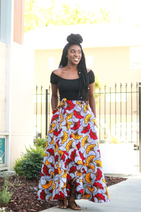 Maxi Dresses Ankara, Wrap Skirt Styles, Wrap Around Skirts, Wrapper Skirt, Wrapped Skirt Outfit, Skirts Design Ideas, African Skirt, Chitenge Skirts, Ankara Wrap Skirt Styles