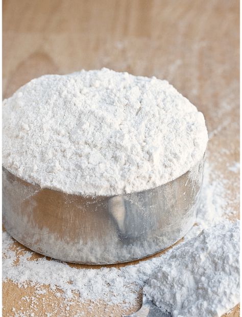 Learn to make homemade cake flour. It's very easy and cheaper than buying at stores. You only need 2 ingredients: all purpose flour and cornstarch! Homemade Cake Flour, Cake Flour Recipe, Cake Flour Substitute, Flour Substitute, Homemade Cake, All Purpose Flour, Flour Recipes, Cake Flour, Cake Decorating Tips