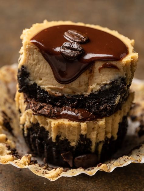 Mini Espresso Cheesecakes - Baker by Nature Baker By Nature, Coffee Cheesecake, How To Make Cheesecake, Easy Cheesecake Recipes, Cheesecake Filling, Cookie Crust, Mini Cheesecakes, Creamy Cheesecake, Cheesecake Bars