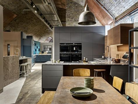 13 Must-Visit Kitchen Showrooms Around The UK For Design Inspiration Kitchen Showrooms, Kitchen Glass, Kitchen Showroom, Kitchen Lighting Fixtures, Industrial Kitchen, Bespoke Kitchens, Household Furniture, Kitchen Makeover, Kitchen Sets