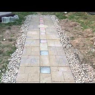 Block Lights, Patio Blocks, Landscape Curbing, Building Things, Step Stones, Backyard Walkway, Path Ideas, Garden Walkway, Backyard Diy Projects