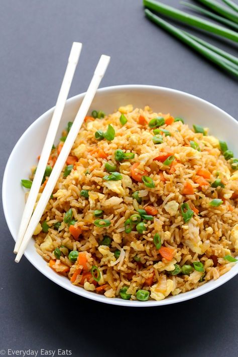 Easy Chinese Fried Rice Recipe | EverydayEasyEats.com Vegetable Fried Rice Recipe Chinese Food, Chinese Fried Rice Recipe Vegetarian, Chinese Fry Rice Recipe, Fried Rice Seasoning Recipe, Best Fried Rice Recipe Chinese Food, Fry Rice Recipe Chinese Food, Veg Fried Rice Recipe Chinese, Best Rice Recipes Simple, Asian Fried Rice Recipe