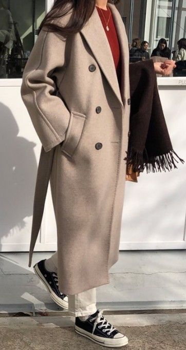 Palto Woman Winter Coats 2023, Palto Woman Winter Coats, Palto Woman, Overcoat Outfit Women, Trench Coat Outfit, Coat Women Fashion, Women Overcoat, Coat Outfits, Clothing Hacks