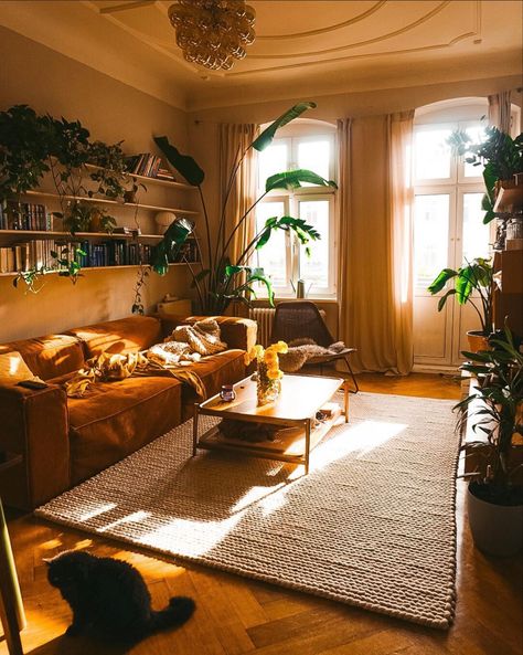 Living Room Mcm Boho, Mcm Living Room, 70s Living Room, Bohemian Interiors, Earthy Living Room, Paint Inspo, Scott Living, Living Room Setup, Living Room Orange