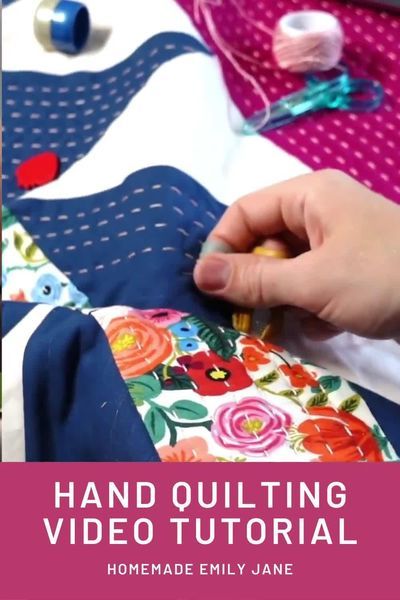 Hand Quilting For Beginners, Beginner Hand Quilting, How To Hand Quilt, Big Stitch Hand Quilting, Quilting Beginners, Quilt By Hand, Easy Hand Quilting, Hand Quilting Technique, Beginner Quilting Projects