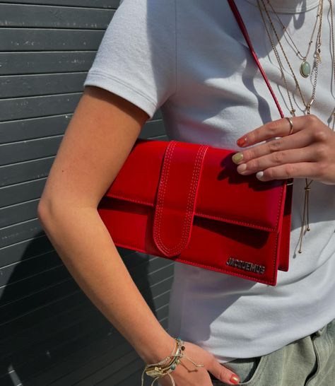 uGive major *it girl* vibes with the Jacquemus ‘Le Bambino Long’ shoulder bag in cherry red 🍒 Following the initial success of the Chiquito bags, Jacquemus has proven to more than a one hit wonder with trending bags season after season. • • • #designerconsignment #designerresale #upscaleresale #jacquemusbag #redbag #springstyle #pintereststyle #pinterestgirl #pinterestfashion #designerbags #handbagseller #bagoftheday #luxuryforless #sustainableluxury #resalenotretail #resaleboutique #consign... Jacquemus Red Bag, Jacquemus Bag Outfit, Bags Jacquemus, Jacquemus Le Bambino Long, It Girl Vibes, Toronto Shopping, Trending Bags, Jacquemus Bag, One Hit Wonder