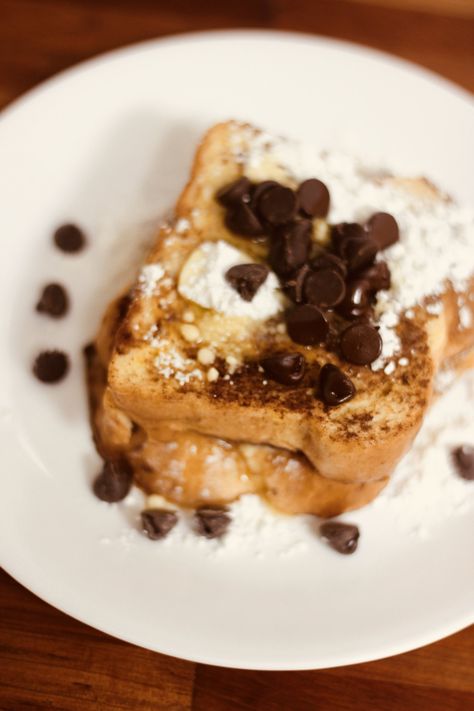 Chocolate Chip French Toast, French Toast For One, Chocolate Chip Brioche, Brioche French Toast Recipe, Chocolate French Toast, Easy French Toast Recipe, Delicious French Toast, Brioche French Toast, Best French Toast